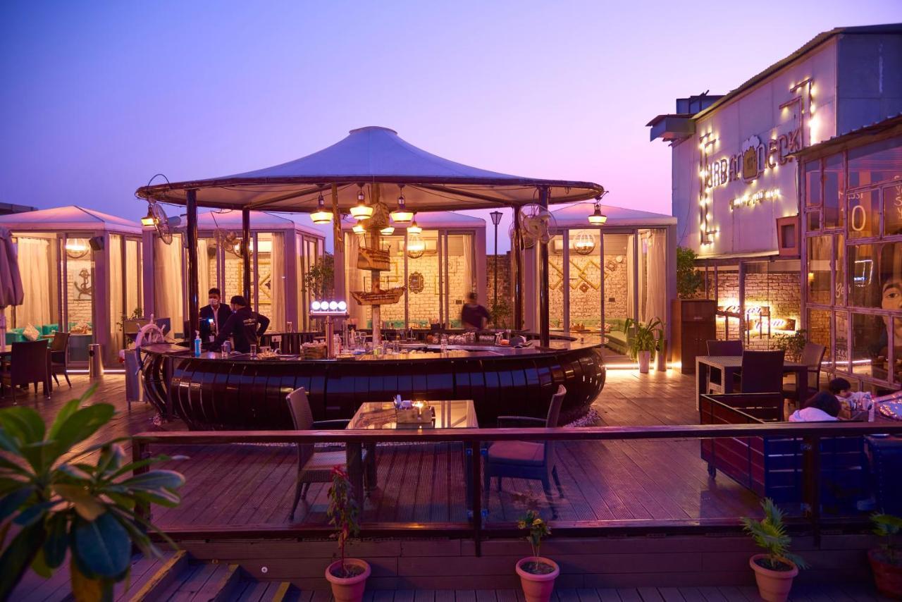 The P L Palace Agra Hotel