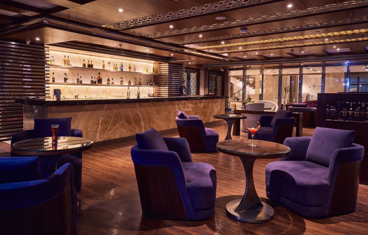 The P L Palace Agra Hotel 4*