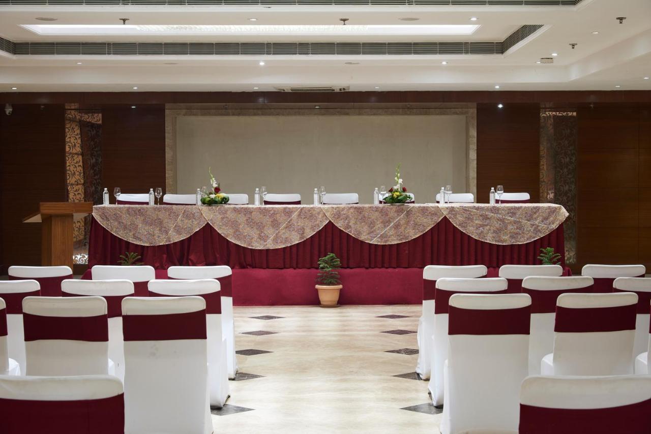 Hotel The P L Palace Agra 4*