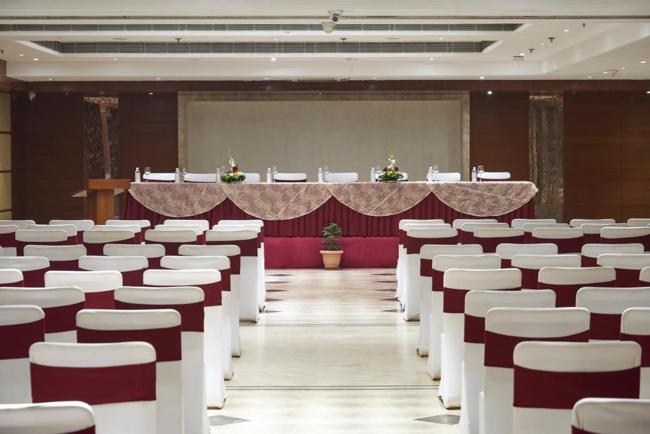 The P L Palace Agra Hotel