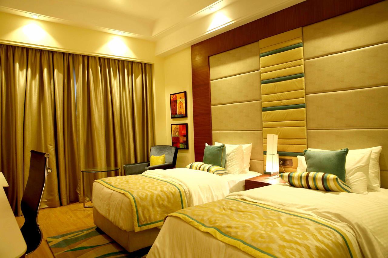 The P L Palace Agra Hotel 4*