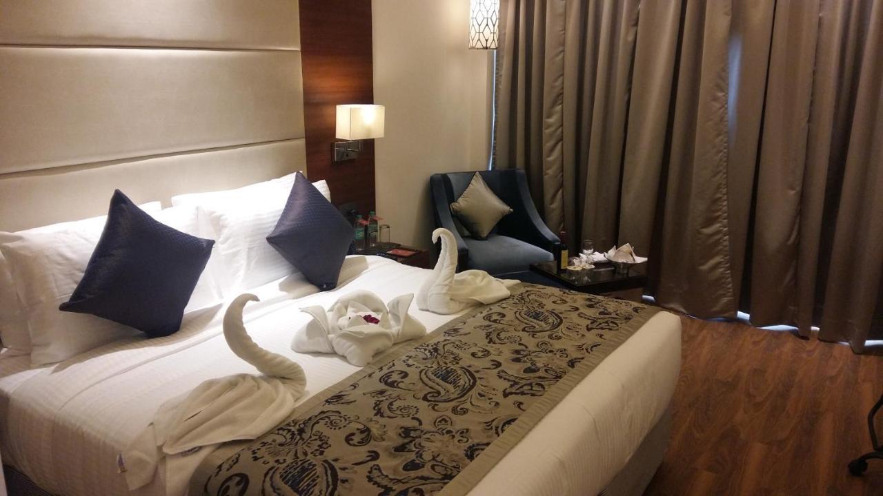 The P L Palace Agra Hotel